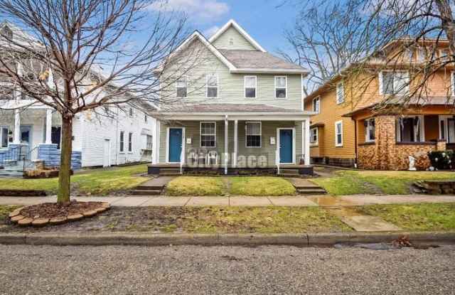 119 North Grant Avenue photos photos