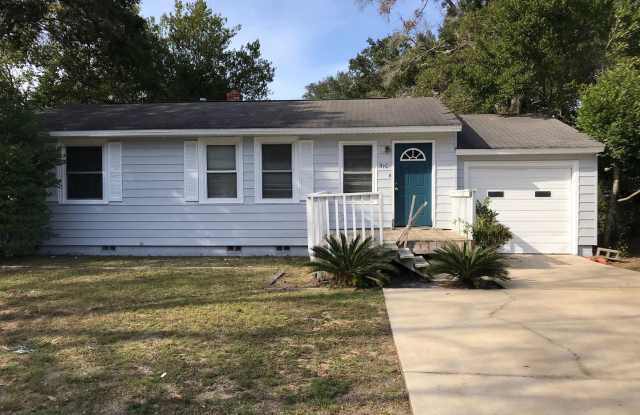 310 Ada Wilson Ave. - 310 Ada Wilson Avenue, Warrington, FL 32507