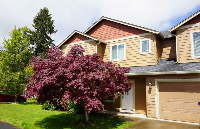Spacious Central Vancouver 2 Story Home for Lease - 4316 NE 58th Cir photos photos