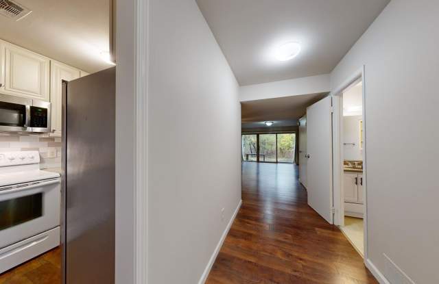 630 Watersedge Drive Gallery 2