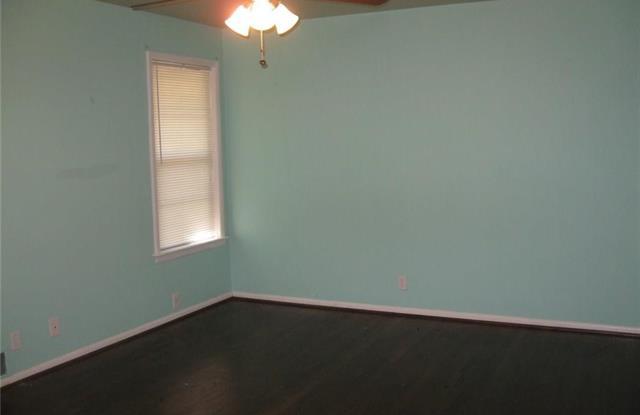 637 Mayrant Drive Gallery 2
