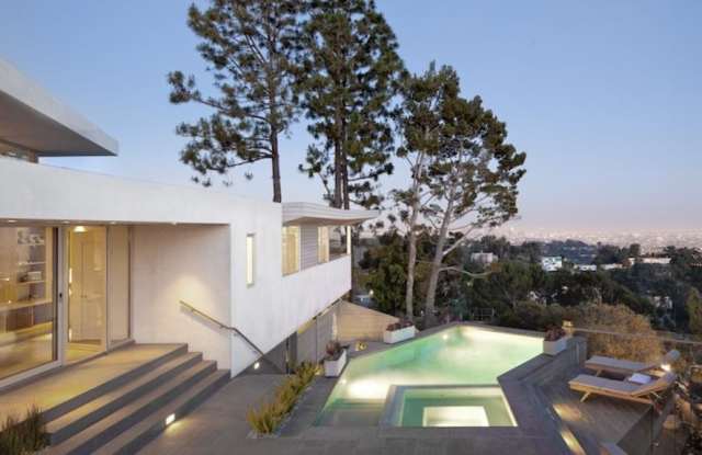 3231 DERONDA Drive Gallery 2