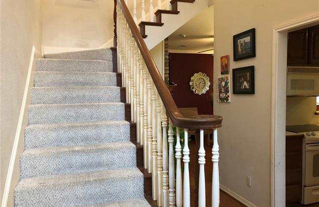 438 Lake Highland Drive Gallery 2
