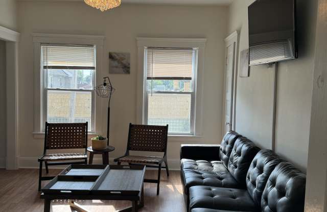 1373 W 69th St photos photos