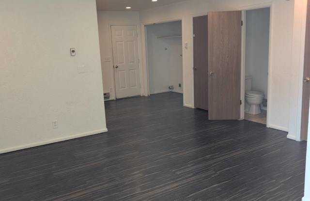 340 Moonlite Drive Gallery 2