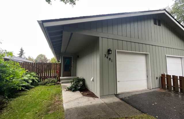 Updated ranch style townhome with open concept layout and vaulted ceilings Gallery 1