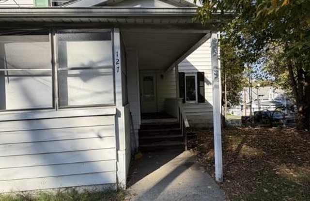 127 Floral Avenue Gallery 1