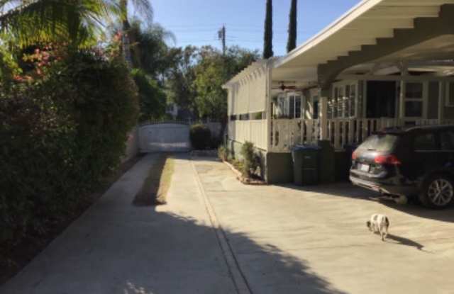1854 El Sereno Ave Gallery 2