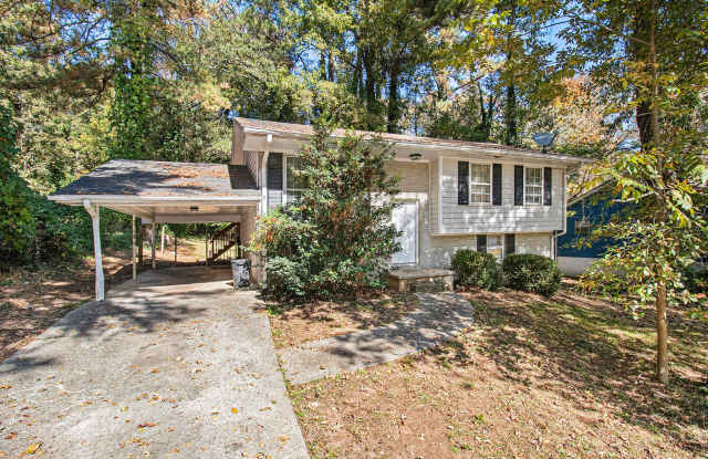 3 bdrm, 2 bath in Decatur - 2882 Norgate Lane, Panthersville, GA 30034