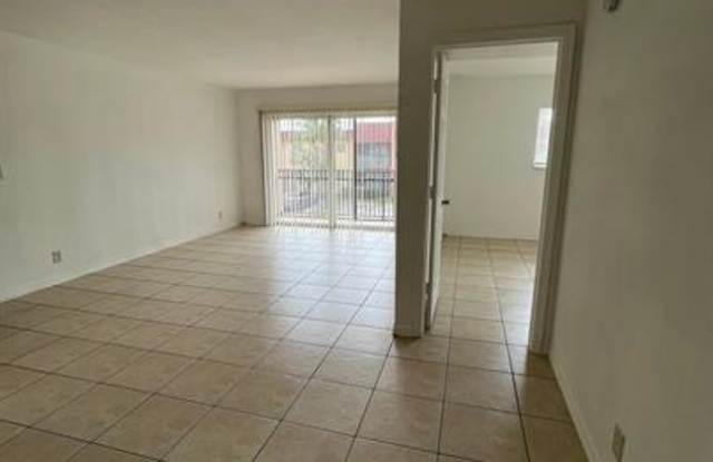 2930 NW 55th Avenue - 2B Gallery 4