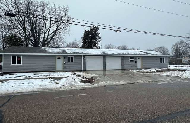 2 Bedroom Duplex - 851 Gardner Street, Wisconsin Rapids, WI 54495