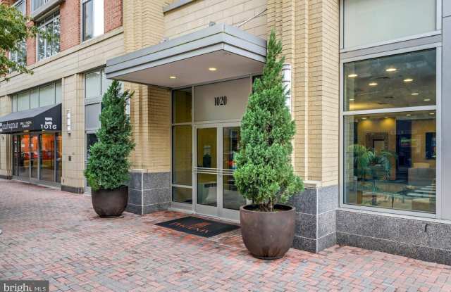 1020 N HIGHLAND STREET - 1020 North Highland Street, Arlington, VA 22201
