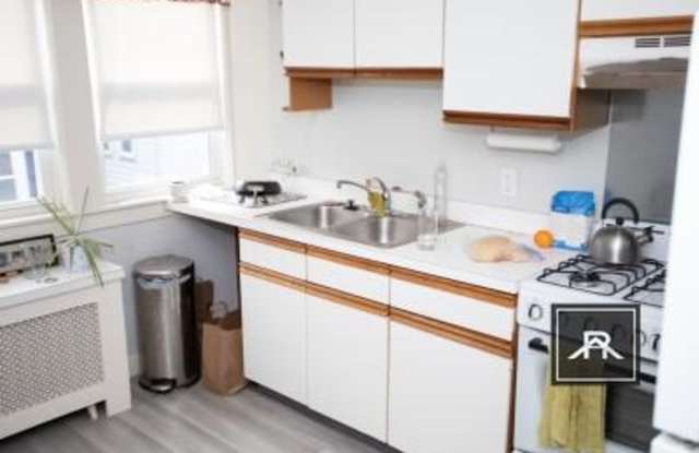 94 Kent St. photos photos