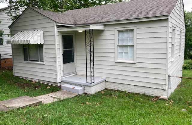 4721 Grand Avenue photos photos