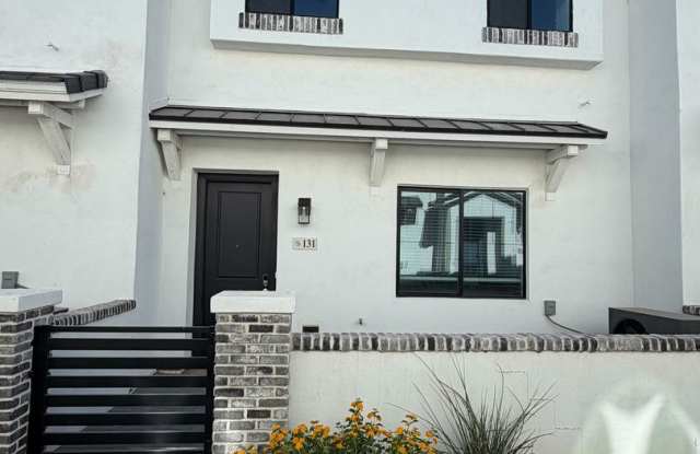 Lehi Cove | Luxury Rental | Beautiful 3 Bedroom Home Gallery 1
