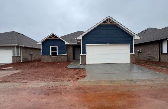 *LEASING SPECIAL* Luxury 2 Bedroom W Bathroom Cottage in 55+ Community (Gates, Fence, and Blinds Coming Soon) photos photos