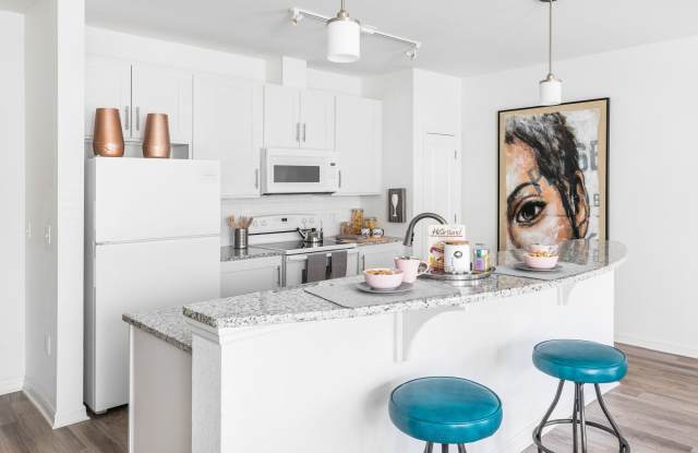 Lola Apartments photos photos