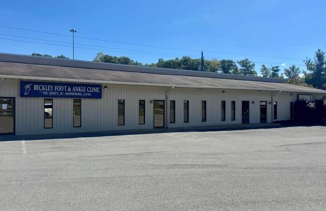 315-317 HARPER PARK DR. SUITE photos photos