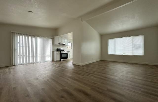 1802 East 4th Street - A photos photos 1802 East 4th Street - A photos photos