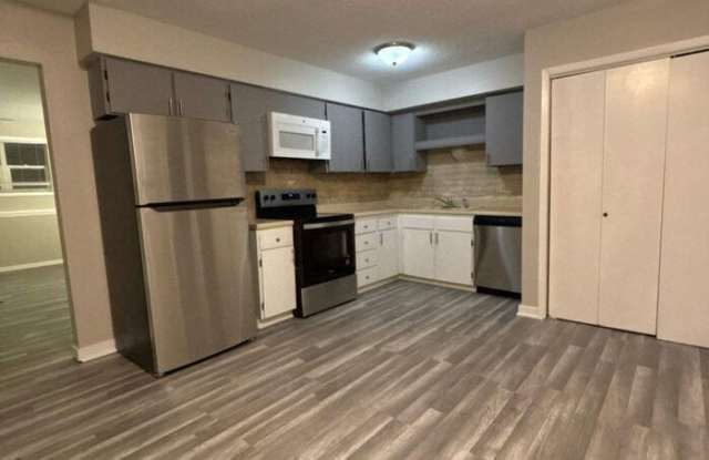 4136 Enden Lane - 4136 Enden Lane, Des Moines, IA 50317