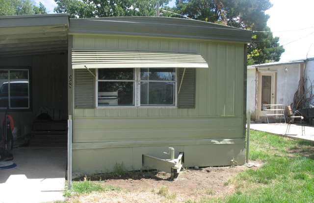 3bed, 1bath 1,000sq.ft. mobile home in quiet park Gallery 1