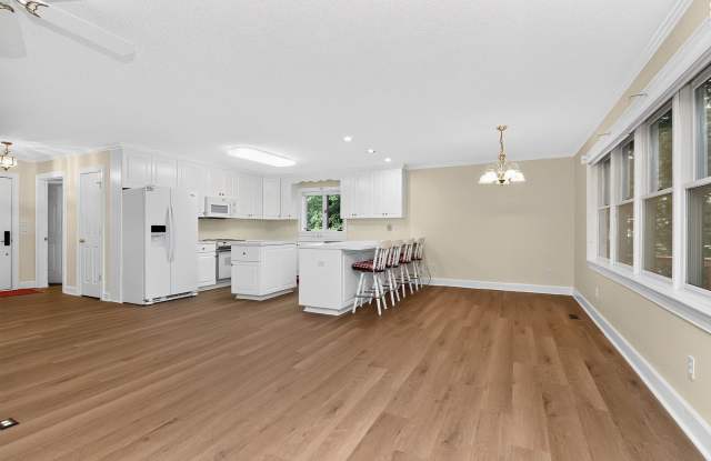 151 Seagrove Lane Waterfront full finished basement Gallery 3