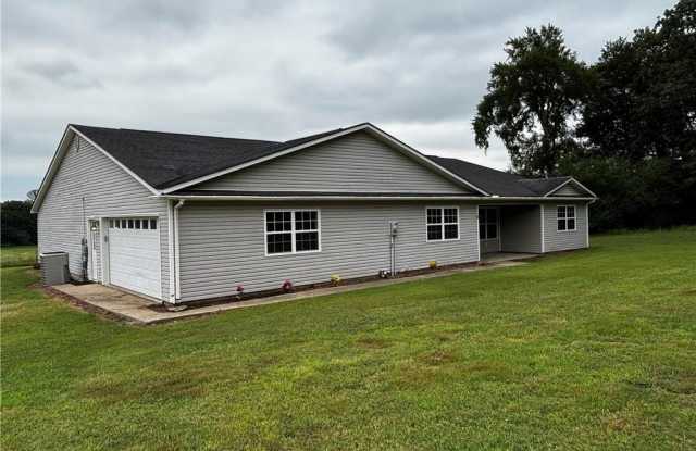 1526 Highway 64 photos photos