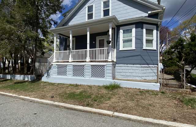 111 Naples Ave - 111 Naples Avenue, Providence, RI 02908