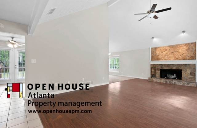 3955 Carriage Gate Drive Gallery 2