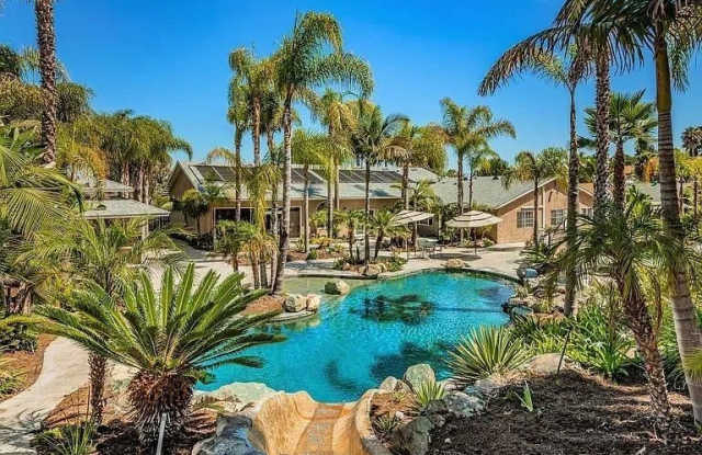 4435 Summer Dr unit: Room For Rent - 4435 Summer Drive, Oceanside, CA 92056