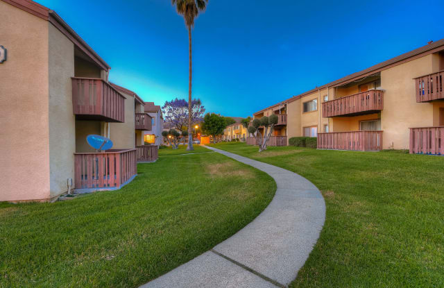 Woodside Village Apartments Gallery 2