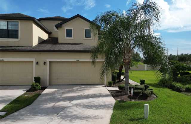 2400 SEVEN OAKS Drive Gallery 1