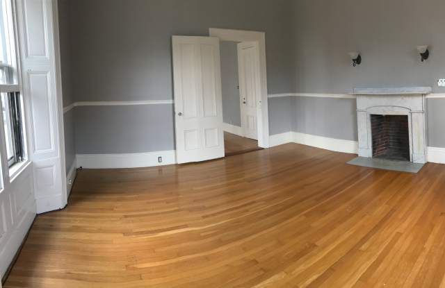 420 East Merrimack Street - 420 East Merrimack Street, Lowell, MA 01852
