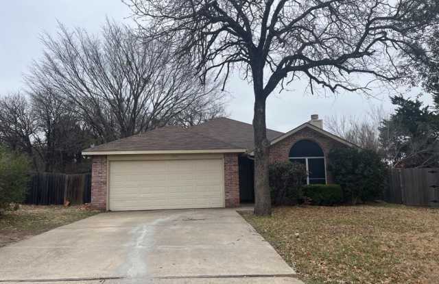 1206 Hidden Oaks Drive - 1206 Hidden Oaks Drive, Mansfield, TX 76063