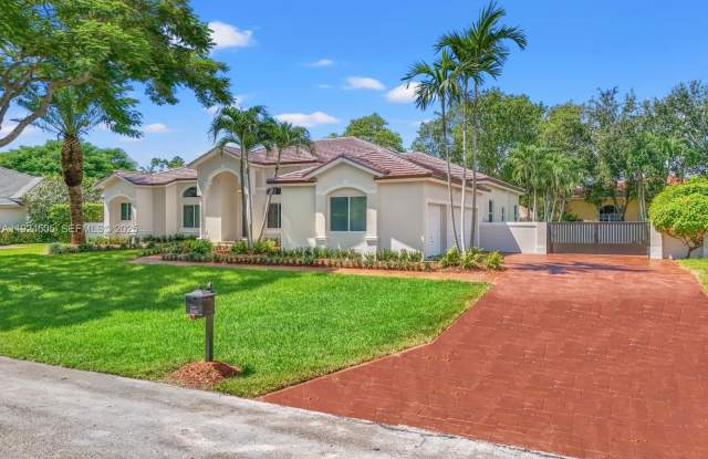 16160 SW 89th Pl Gallery 2