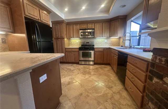9942 Wentworth Drive Gallery 1