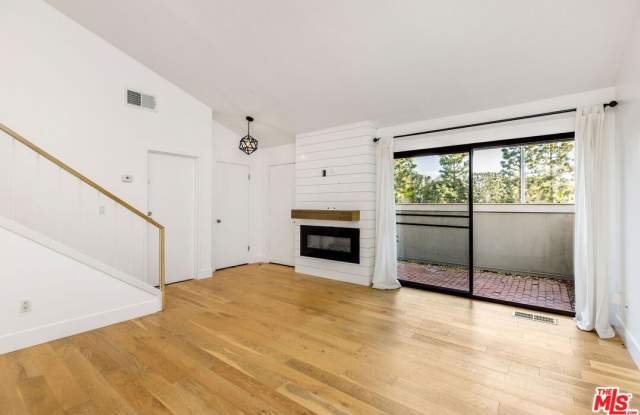 13107 Mindanao Way unit: 4 photos photos