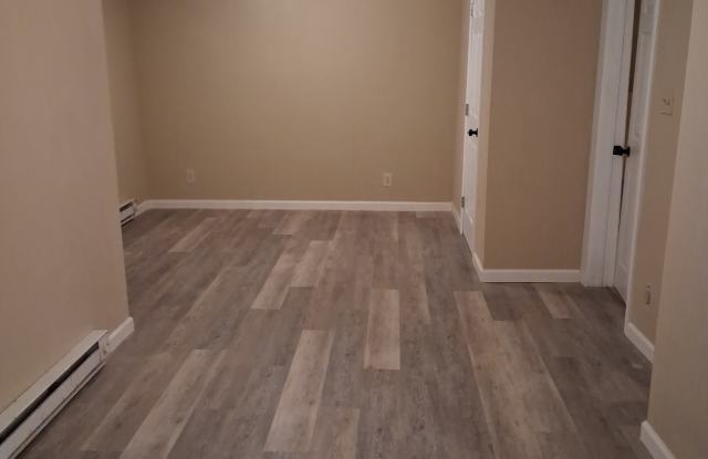 1610 Maple Avenue photos photos