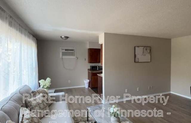 1500 10th Ave S photos photos