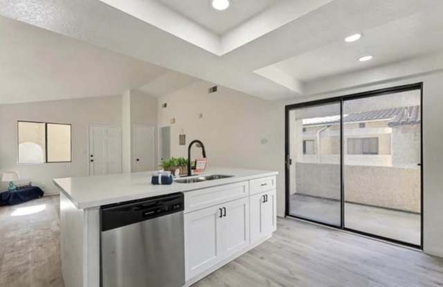17333 Brookhurst St Apt A8 photos photos