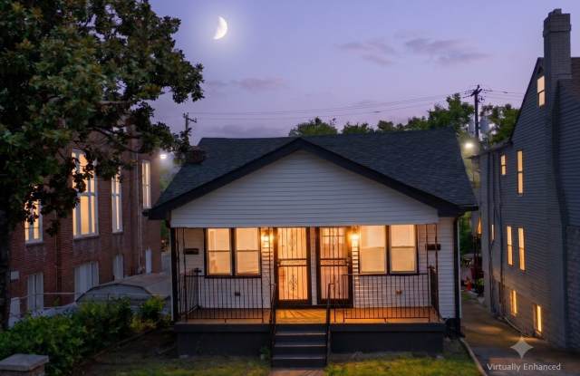**Studio Duplex in North Nashville's Historic Jefferson Street Corridor** photos photos **Studio Duplex in North Nashville's Historic Jefferson Street Corridor** photos photos