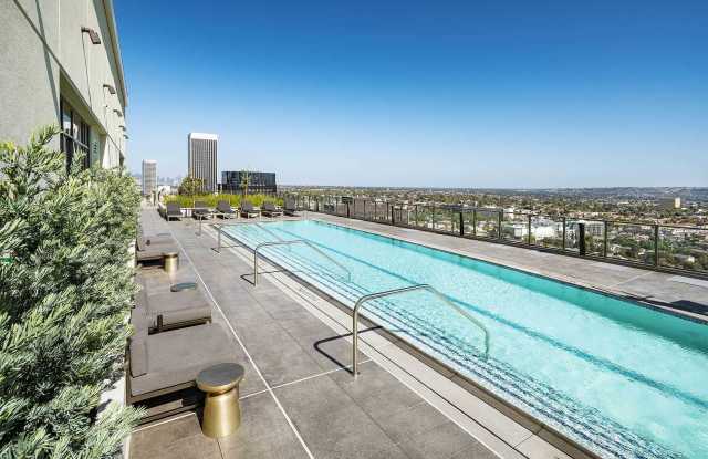 Vision on Wilshire Gallery 4