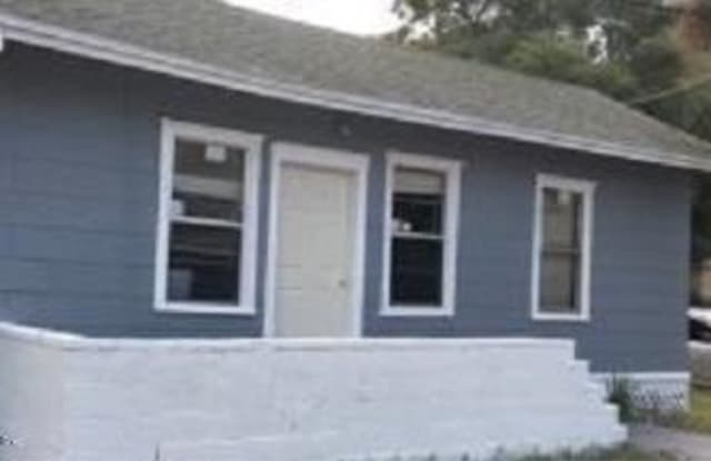 436 CRESTWOOD ST Gallery 2