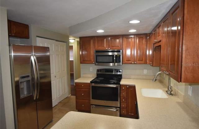 3054 BROMPTON DRIVE Gallery 3