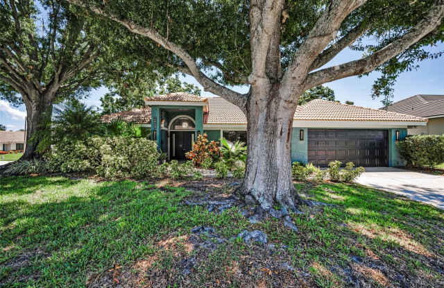 2459 Parkstream Ave - 2459 Parkstream Avenue, Clearwater, FL 33759