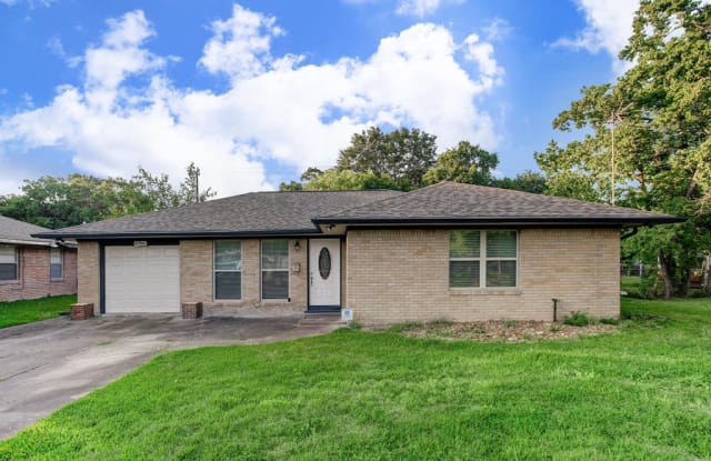 4706 W 43rd Street - 4706 West 43rd Street, Houston, TX 77092