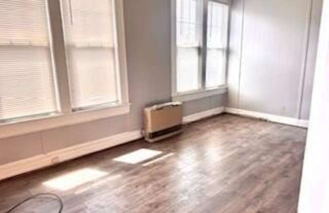 1105 Green Ridge Street photos photos