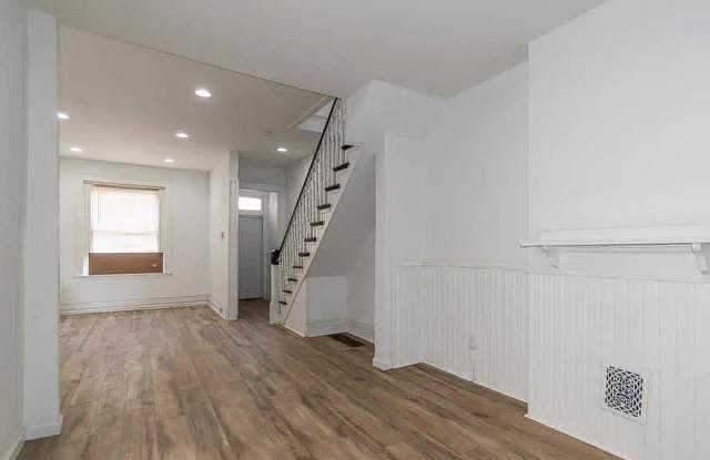 2245 North Lambert Street Gallery 4
