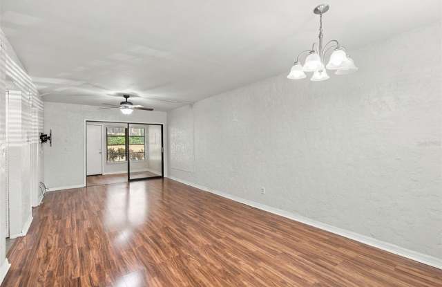 3036 EASTLAND Boulevard Gallery 3