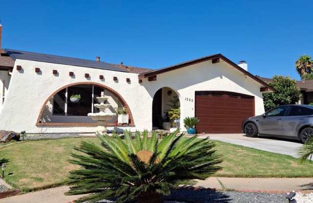 Beautiful 4-Bedroom Home with Central AC and Solar! MUST SEE!!! Gallery 3